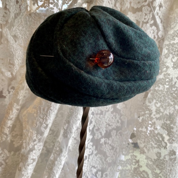 LADIES GREEN TAM HAT  GENIE BY EUGENIE KIM ANTHROPOLOGIE NEW WITH $68TAG main image 5